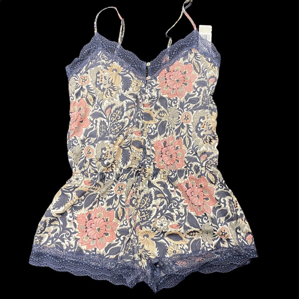 ETAM babydoll lingerie, size SMALL, with tags, flowery design